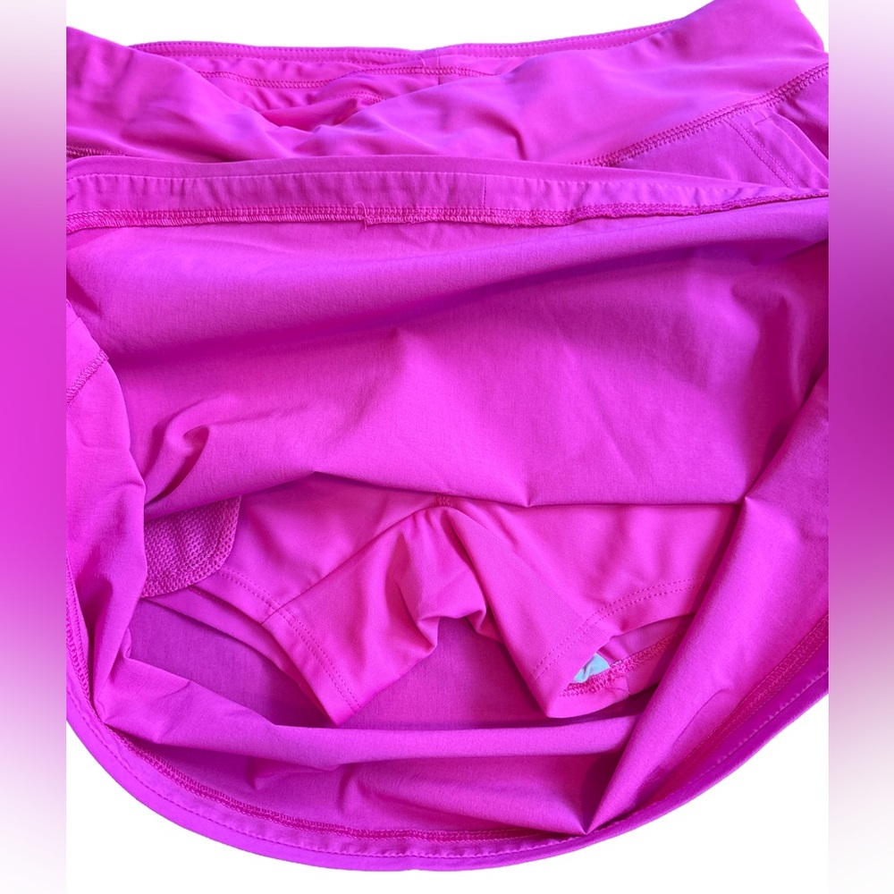 Women’s Lands' End Fuchsia Quick Dry Active Board Skort, Size 6 - Picture 7 of 13